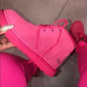 LV UGGS🤍(Multiple Pair of New Never Worn)💙
